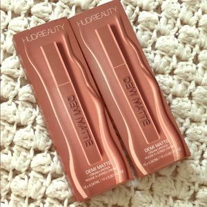 Huda Beauty Demi matte lipstick Sample cards x2